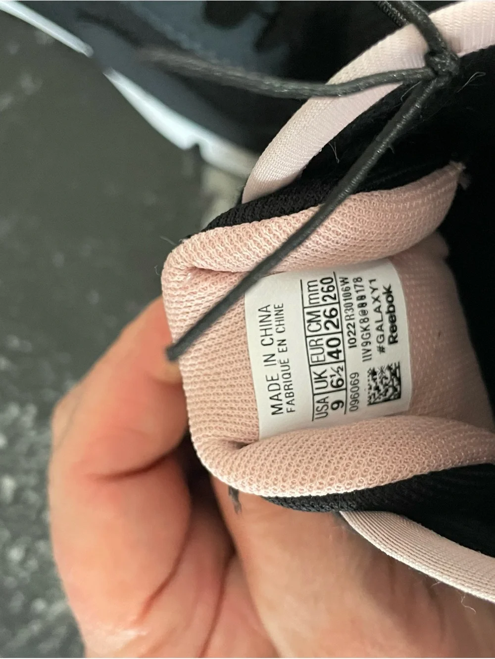 Reebok Women's Black with Light Pink Athletic Sneakers Size 9